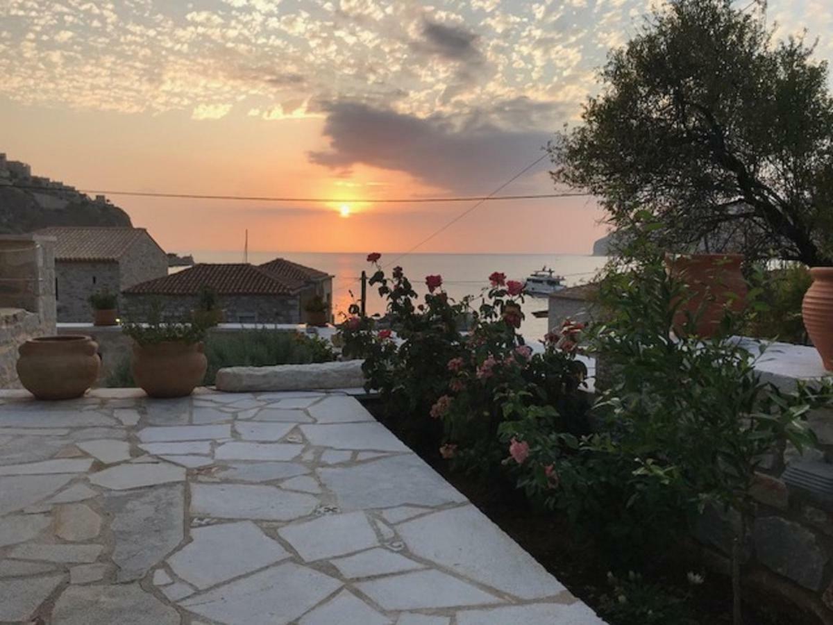 Limeni Inn Boutique Hotel Adults Only 12Plus المظهر الخارجي الصورة